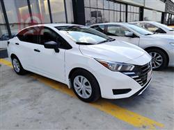 نيسان فيرسا